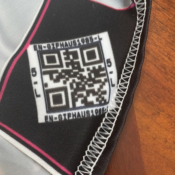 2 piece swimsuit size large. Never worn. - Picture 3 of 3